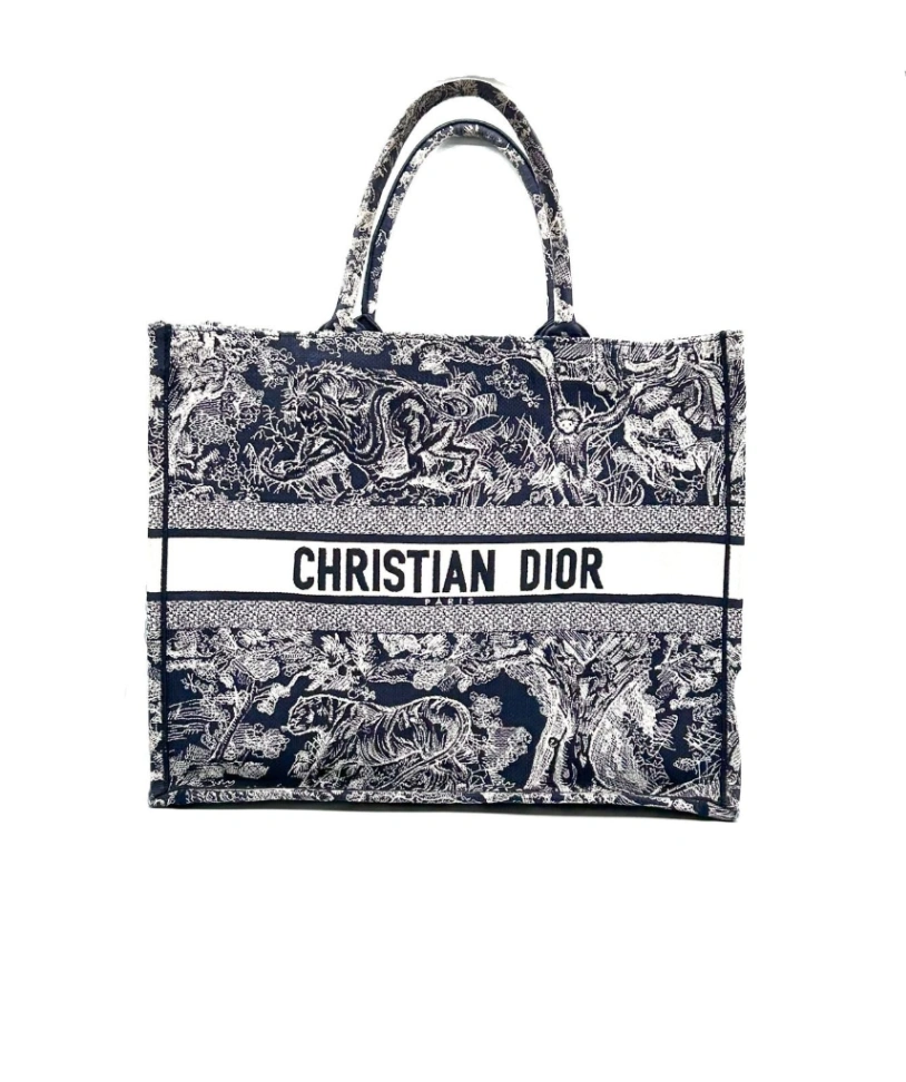 Tote book